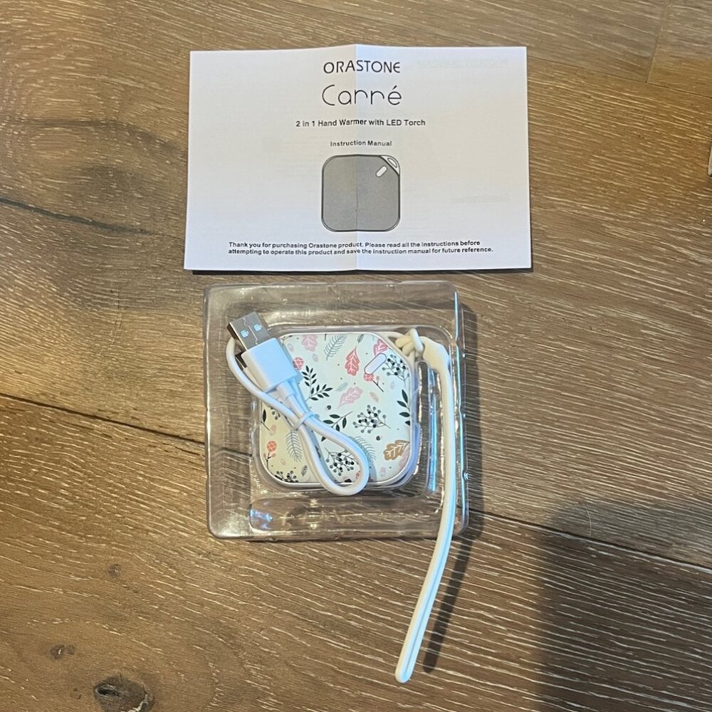 Set of 2 Carre Portable Rechargeable Hand Warmers with LED Light - Picture 3 of 5